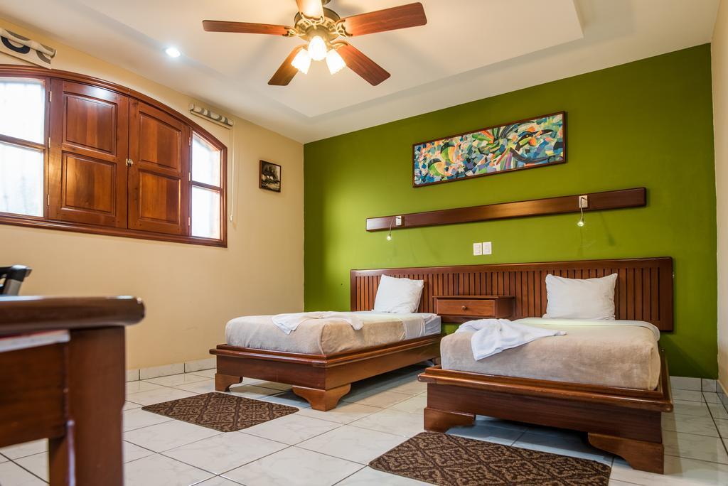 Hotel La Mar Dulce Granada Ngoại thất bức ảnh